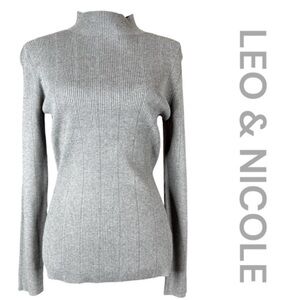 LEO & NICOLE (Macy's) Mock Neck Ribbed Long Sleeve Heather Gray Sweater, Size M.